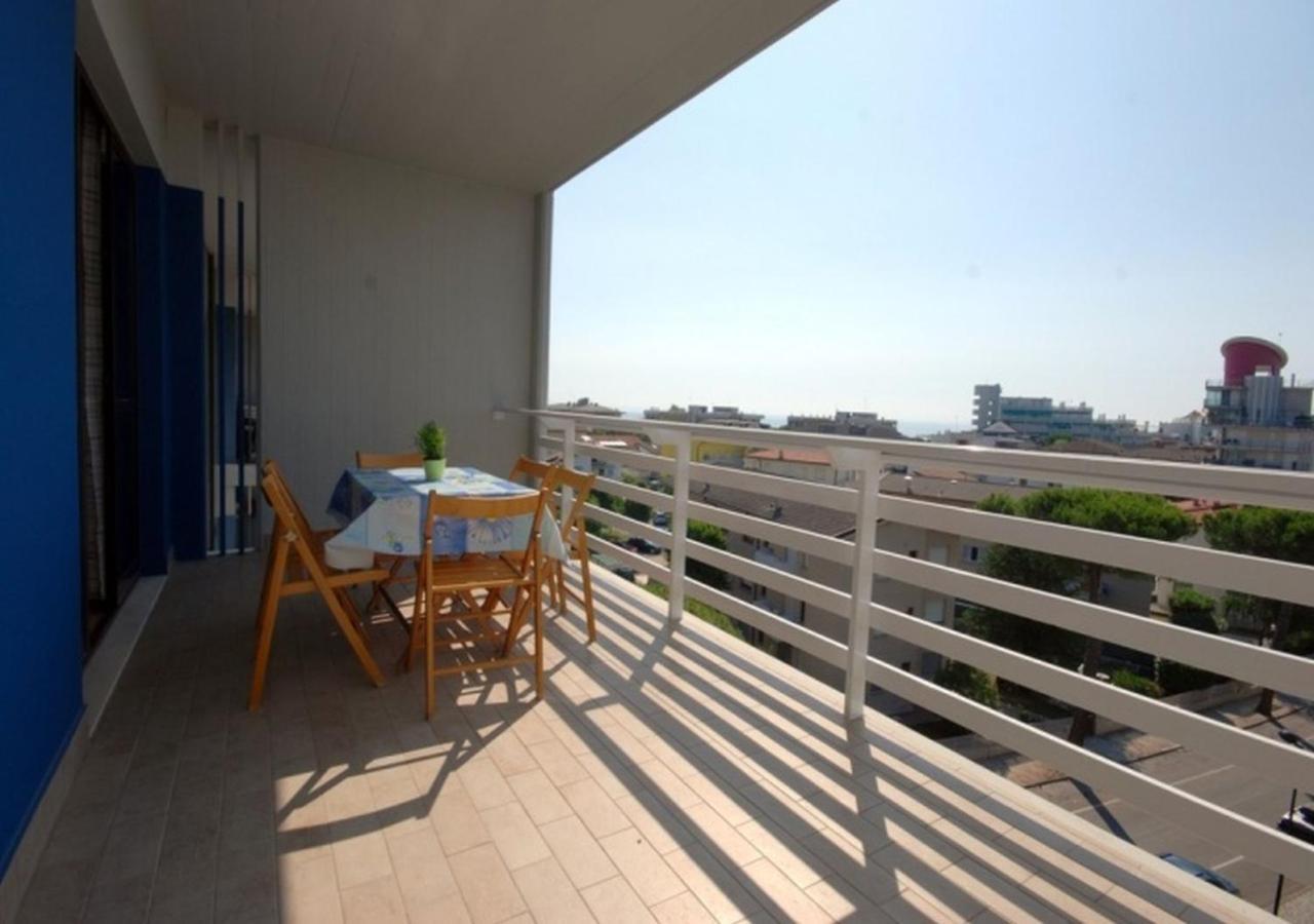 Apartamento Residenza Olimpo Lignano Sabbiadoro Exterior foto